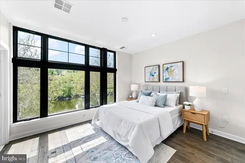 $1,075,000 | 4584 Riverside Way, Philadelphia, PA 19127