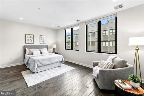 $1,075,000 | 4584 Riverside Way, Philadelphia, PA 19127