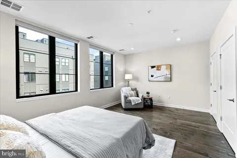 $1,075,000 | 4584 Riverside Way, Philadelphia, PA 19127