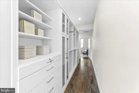 $1,075,000 | 4584 Riverside Way, Philadelphia, PA 19127