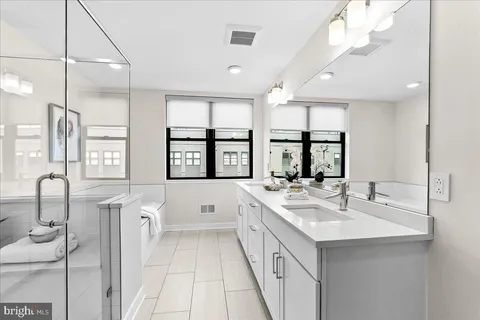 $1,075,000 | 4584 Riverside Way, Philadelphia, PA 19127