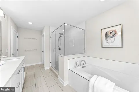 $1,075,000 | 4584 Riverside Way, Philadelphia, PA 19127