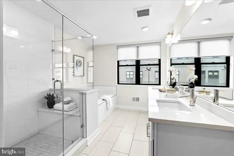 $1,075,000 | 4584 Riverside Way, Philadelphia, PA 19127