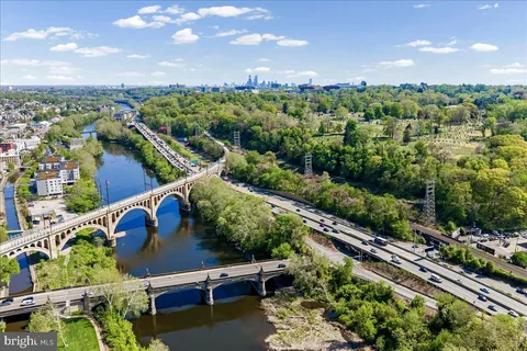 $1,075,000 | 4584 Riverside Way, Philadelphia, PA 19127