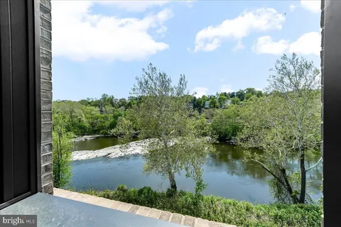 $1,075,000 | 4584 Riverside Way, Philadelphia, PA 19127