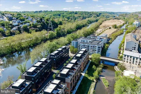 $1,075,000 | 4584 Riverside Way, Philadelphia, PA 19127