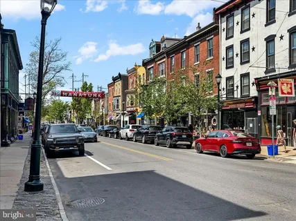 $1,075,000 | 4584 Riverside Way, Philadelphia, PA 19127