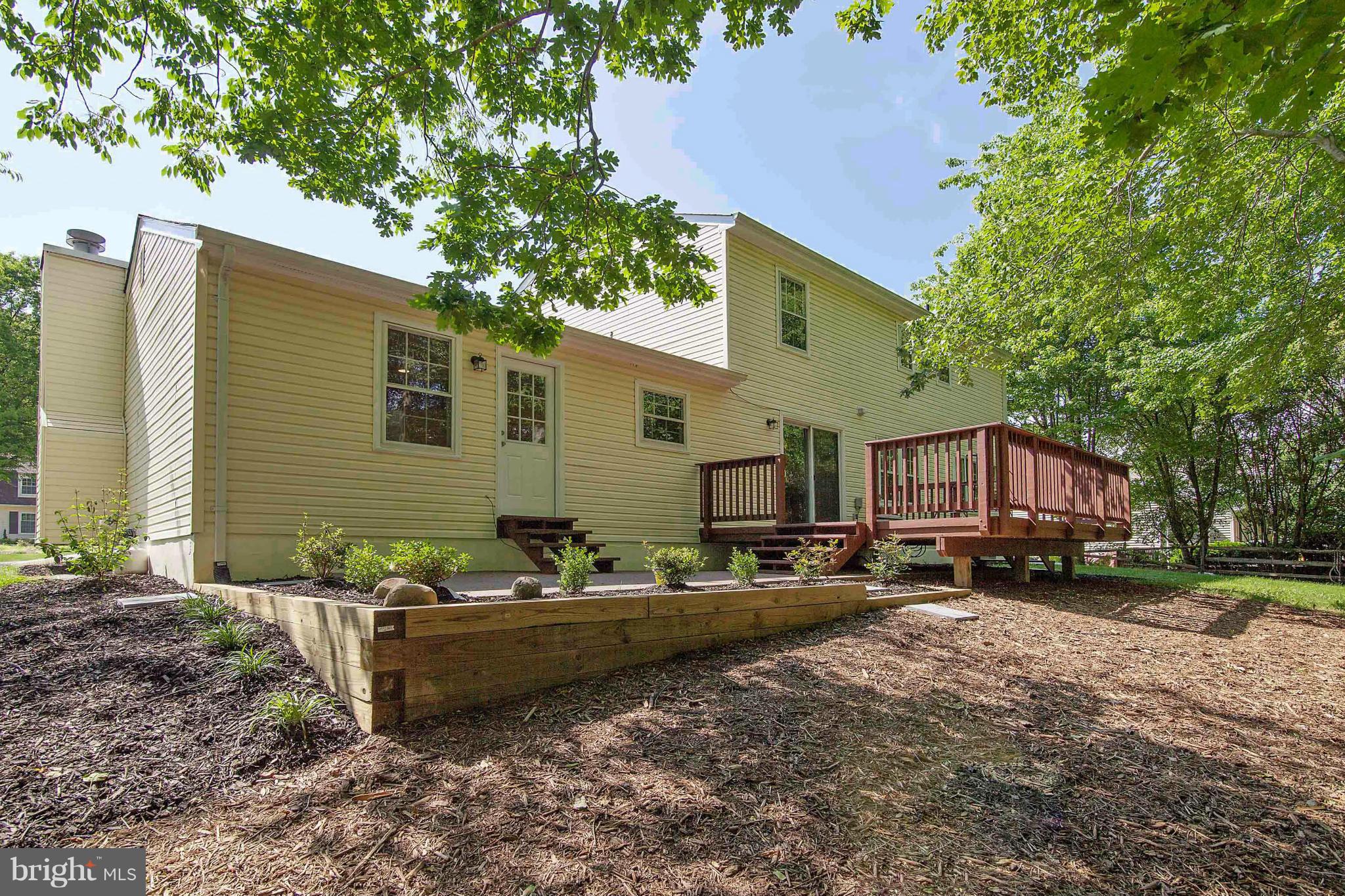 2327 Rosedown Drive Reston, VA 20191 - Photo 4 of 23 Deck and Patio