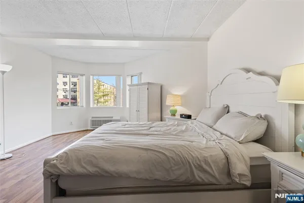$300,000 | 290 Anderson Street, Unit 2A, Hackensack, NJ 07601