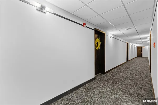 $300,000 | 290 Anderson Street, Unit 2A, Hackensack, NJ 07601