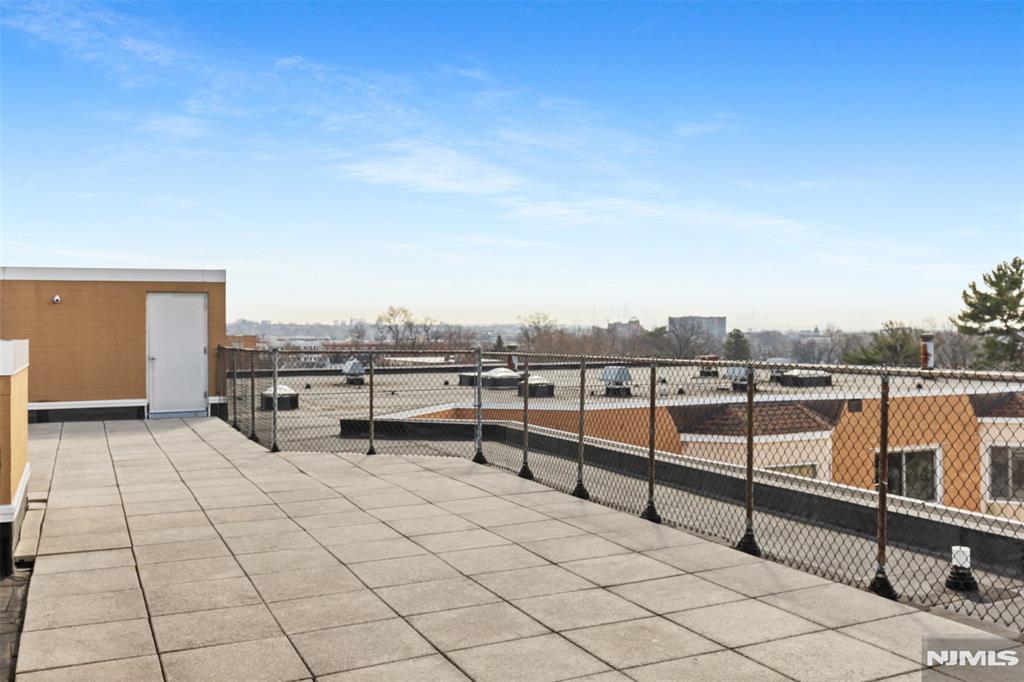 290 Anderson Street, Unit 2A Hackensack, NJ 07601 - Photo 28 of 30