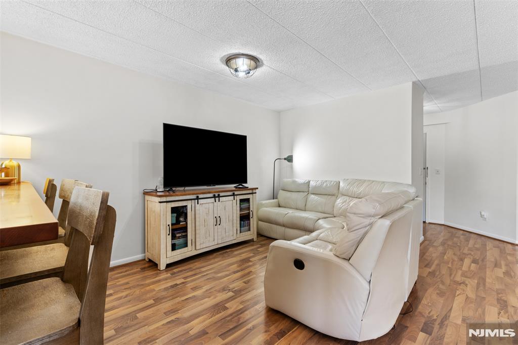 290 Anderson Street, Unit 2A Hackensack, NJ 07601 - Photo 6 of 30