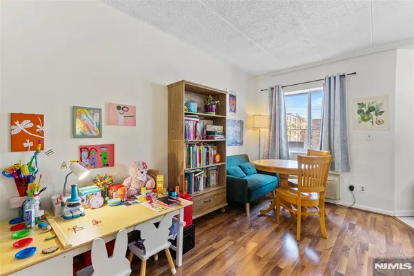 $300,000 | 290 Anderson Street, Unit 2A, Hackensack, NJ 07601