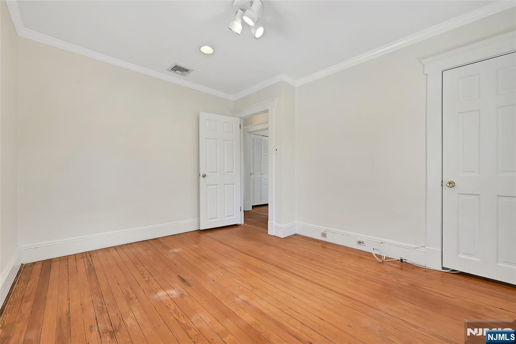 91 Belle Avenue Maywood, NJ 07607 - Photo 18 of 27