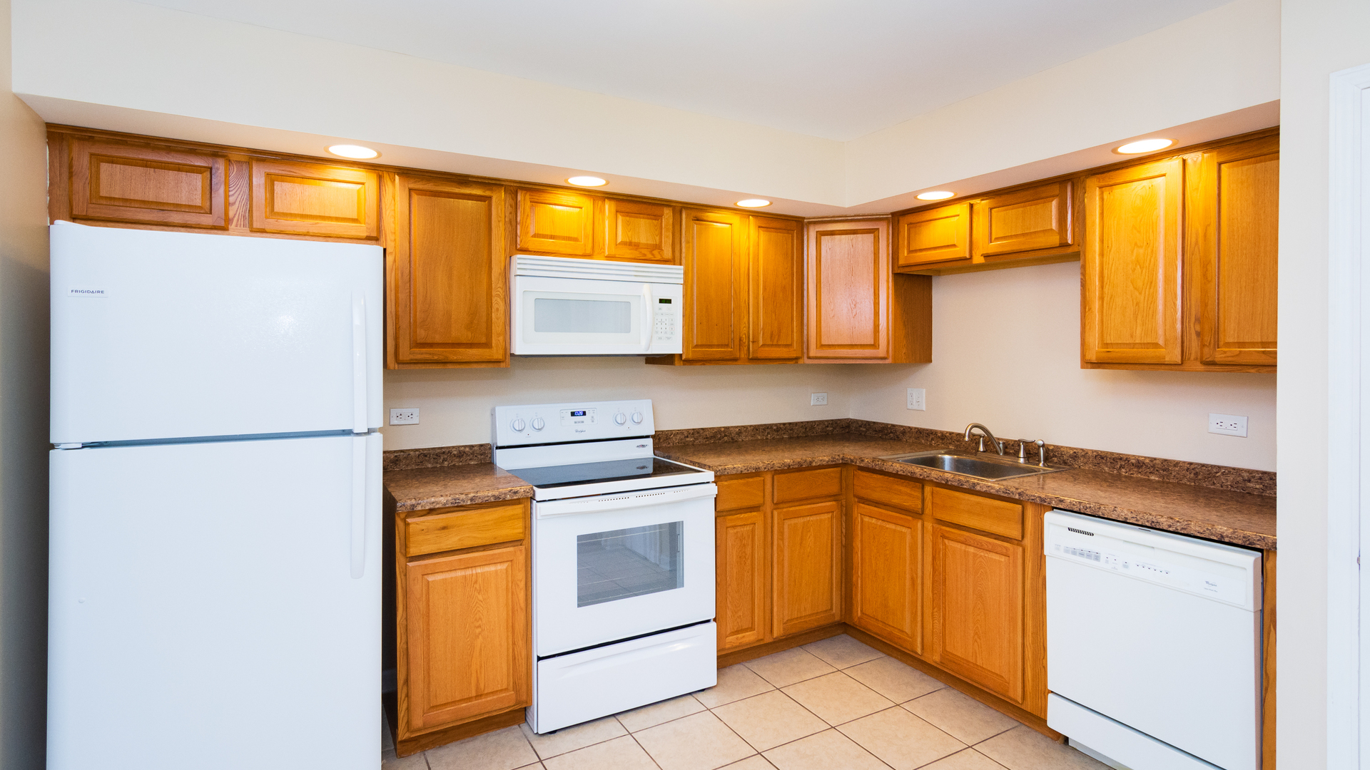 203 Monroe Road Bolingbrook, IL 60440 - Photo 13 of 27