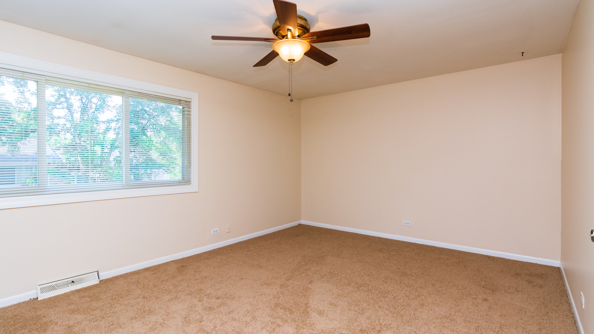 203 Monroe Road Bolingbrook, IL 60440 - Photo 16 of 27