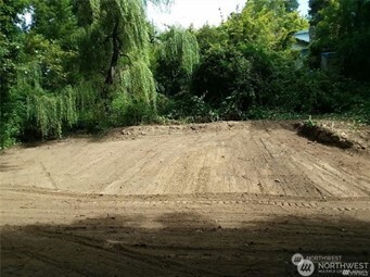 9431 Leroy Place South Seattle, WA 98118 - Photo 6 of 7