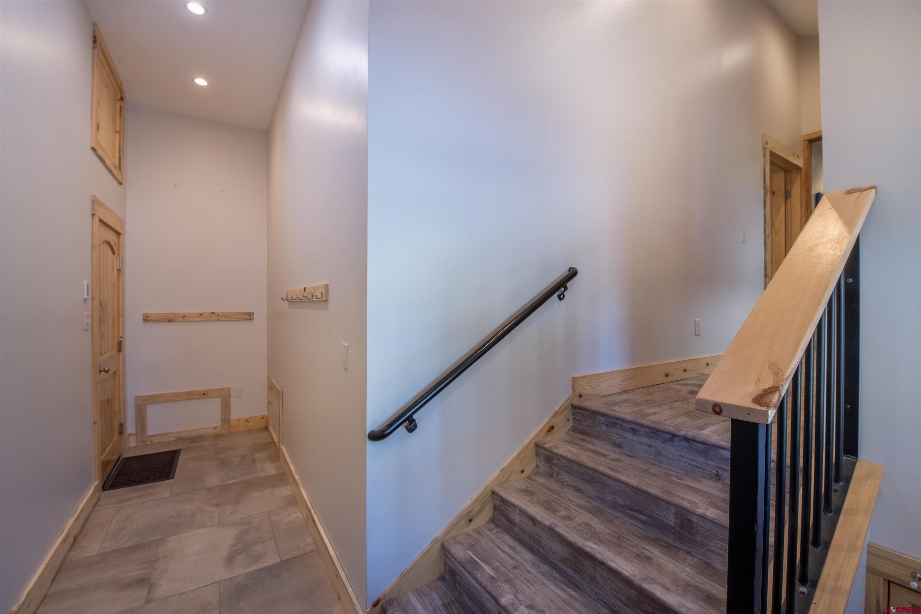 15 Debby Way Gunnison, CO 81230 - Photo 20 of 34 a view of entryway