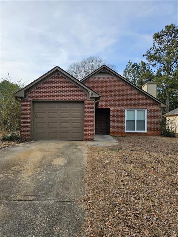 1661 Riverchase Cir E Northeast  