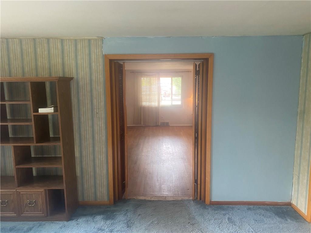 18 Robinhood Road Pittsburgh, PA 15220 - Photo 8 of 25 Gallery Image 8