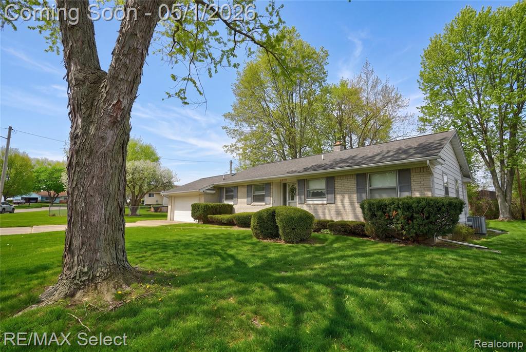 4476 Old Carriage Road Flint, MI 48507 - Photo 2 of 40 Gallery Image 2
