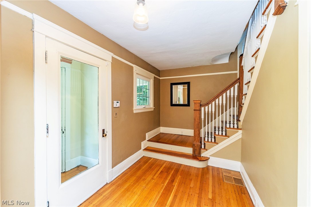 10317 Brighton Road Cleveland, OH 44108 - Photo 9 of 35 Gallery Image 9