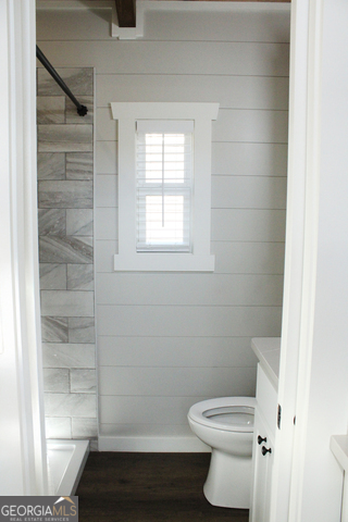 4960 Laurel Lodge Road, Unit 46 Clarkesville, GA 30523 - Photo 26 of 41 a bathroom with a toilet and a shower