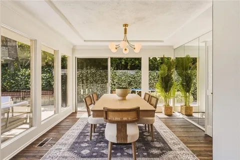 $1,799,000 | 3586 Alana Drive, Sherman Oaks, CA 91403
