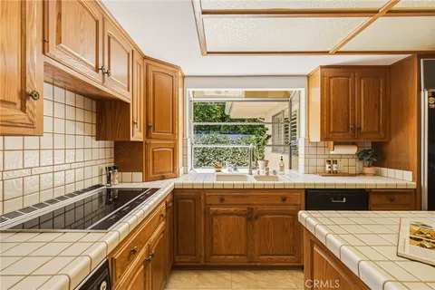 $1,799,000 | 3586 Alana Drive, Sherman Oaks, CA 91403