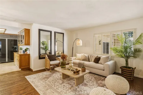 $1,799,000 | 3586 Alana Drive, Sherman Oaks, CA 91403
