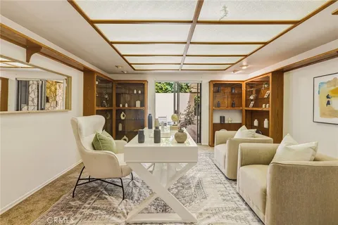 $1,799,000 | 3586 Alana Drive, Sherman Oaks, CA 91403