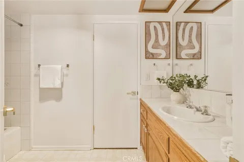 $1,799,000 | 3586 Alana Drive, Sherman Oaks, CA 91403