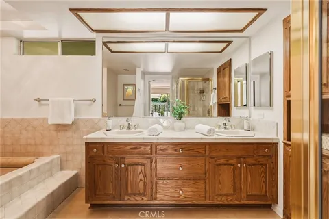 $1,799,000 | 3586 Alana Drive, Sherman Oaks, CA 91403