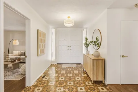 $1,799,000 | 3586 Alana Drive, Sherman Oaks, CA 91403