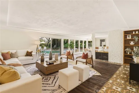 $1,799,000 | 3586 Alana Drive, Sherman Oaks, CA 91403