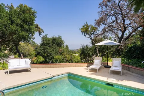 $1,799,000 | 3586 Alana Drive, Sherman Oaks, CA 91403