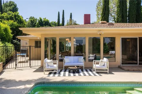 $1,799,000 | 3586 Alana Drive, Sherman Oaks, CA 91403