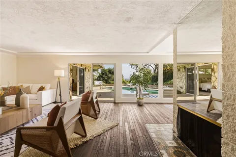 $1,799,000 | 3586 Alana Drive, Sherman Oaks, CA 91403