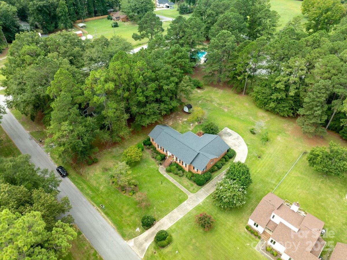 332 Ridge Road Cheraw, SC 29520 - Photo 3 of 46 an aerial view of a house