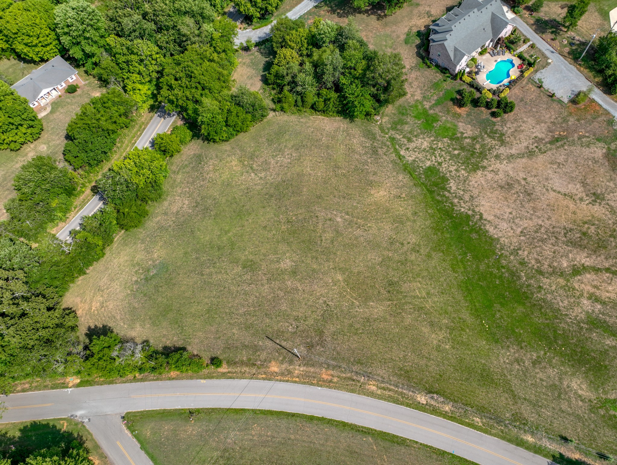 1275 Bagwell Road Clarksville, TN 37043 - Photo 3 of 8 Gallery Image 3