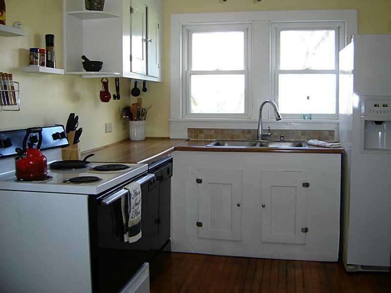 84 Mosher Road Gorham, ME 04038 - Photo 7 of 29 Kitchen.