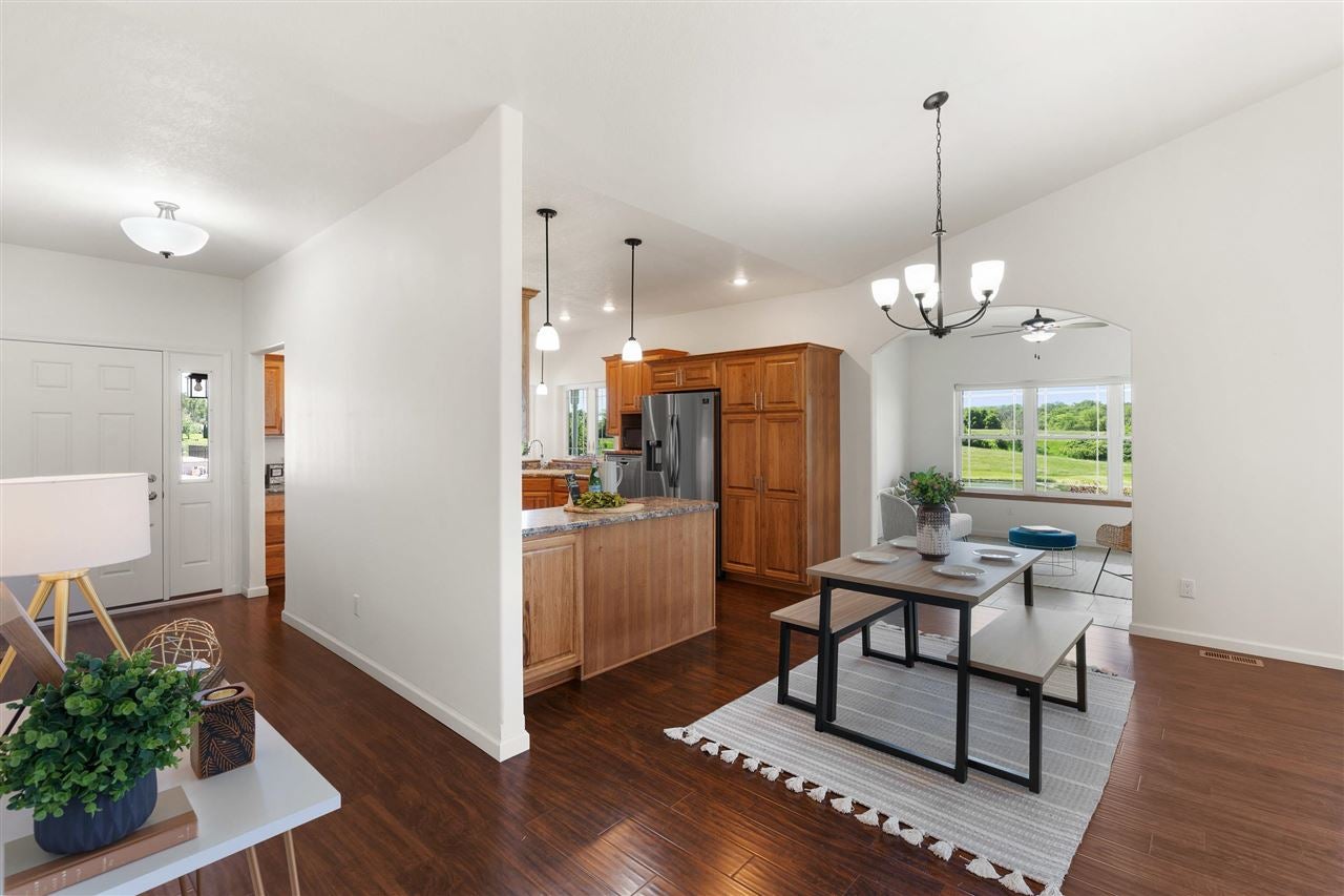 4924 Walnut Road Southwest Kalona, IA 52247 - Photo 11 of 56 Gallery Image 11