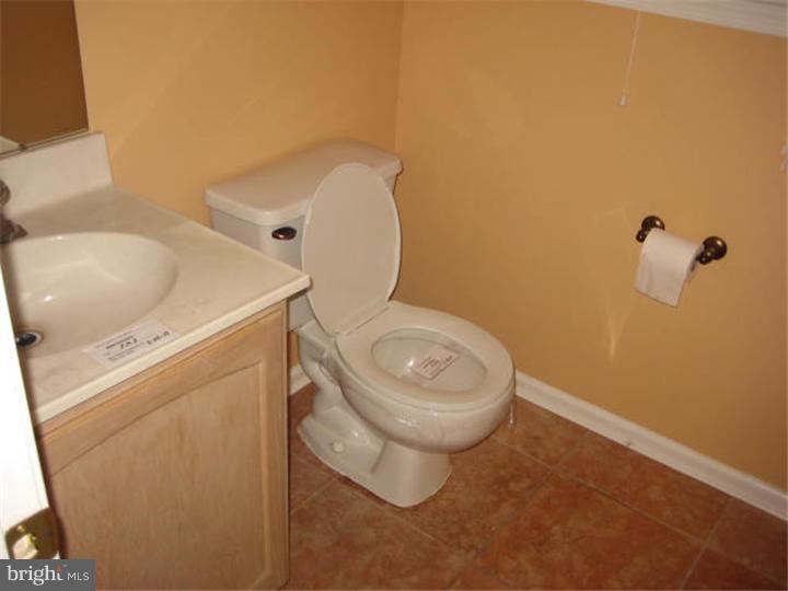36 London Road Burlington, NJ 08016 - Photo 7 of 15 Gallery Image 7
