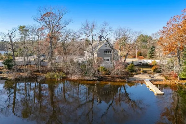 $599,900 | 553 Monponsett Street, Halifax, MA 02338