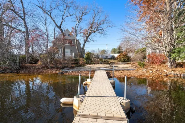 $599,900 | 553 Monponsett Street, Halifax, MA 02338