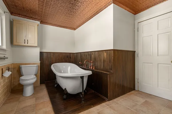 $599,900 | 553 Monponsett Street, Halifax, MA 02338