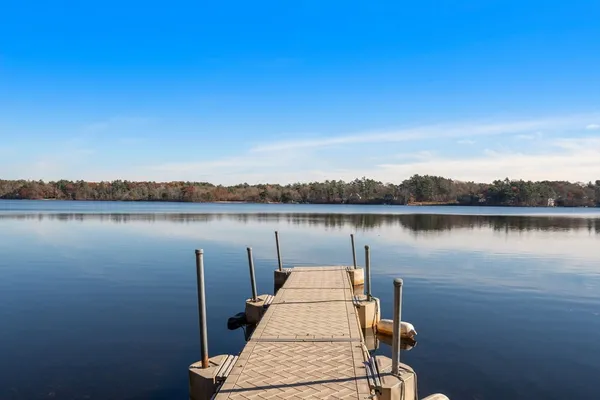 $599,900 | 553 Monponsett Street, Halifax, MA 02338