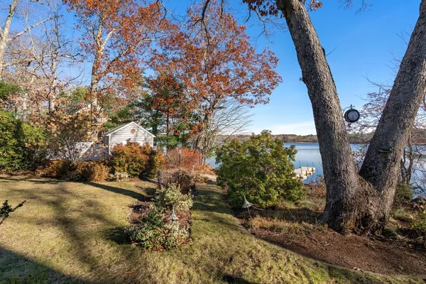 $599,900 | 553 Monponsett Street, Halifax, MA 02338