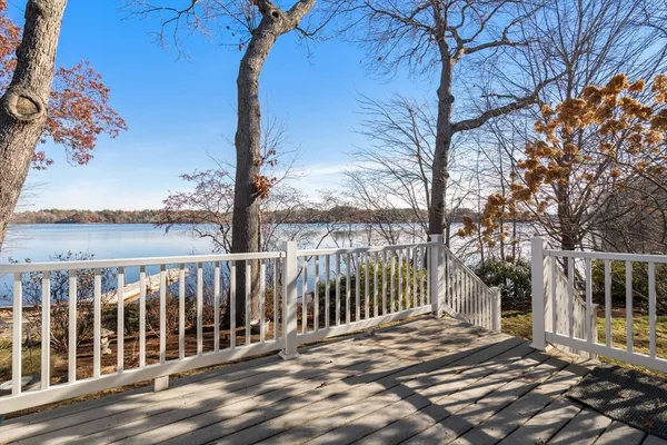 $599,900 | 553 Monponsett Street, Halifax, MA 02338