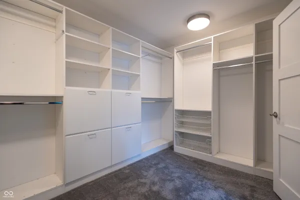 $794,300 | 1550 East Pointe Club Drive, Bloomington, IN 47401